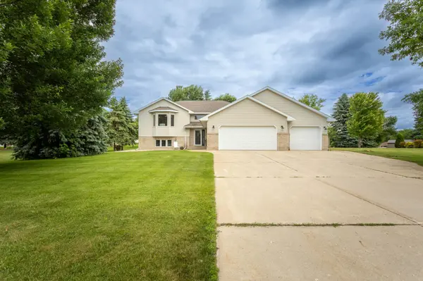 1316 Armstrong RD NW, Alexandria, MN 56308