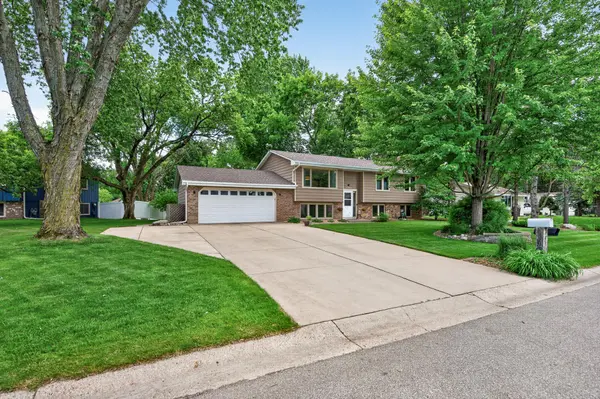 17351 Barberry CIR, Eden Prairie, MN 55346