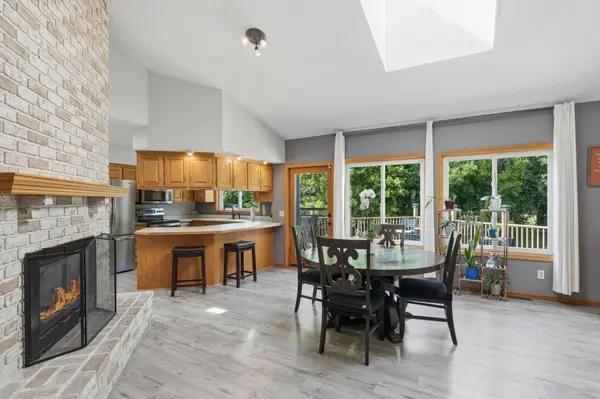 7288 Foxboro CT, Woodbury, MN 55125