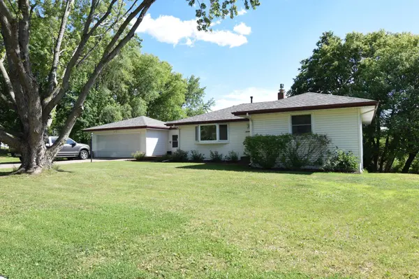 13702 Shirley DR, Burnsville, MN 55337