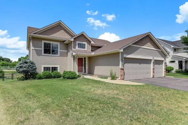 4585 196th ST W, Farmington, MN 55024