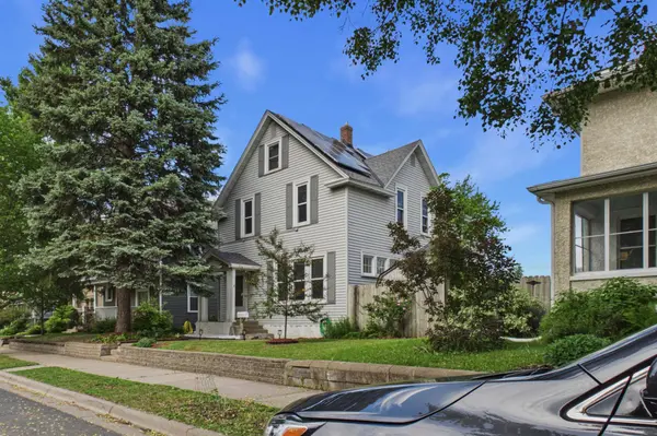 121 4th AVE S, South Saint Paul, MN 55075