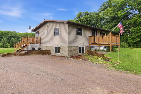 995 N Zettel RD, Exeland, WI 54835