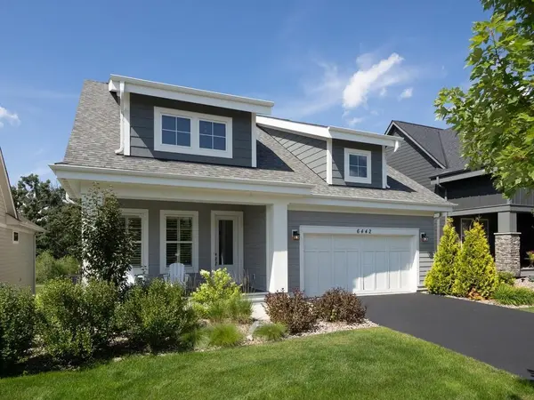 6442 Timber Arch DR, Chaska, MN 55318