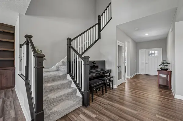 9560 Timber TER, Victoria, MN 55386