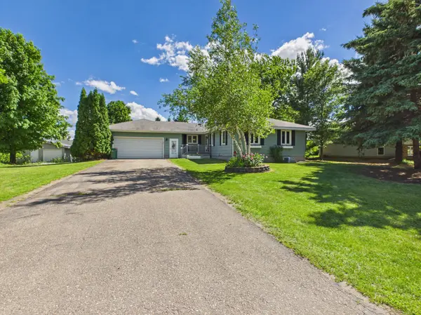1100 Tabbert RD NW, Alexandria, MN 56308
