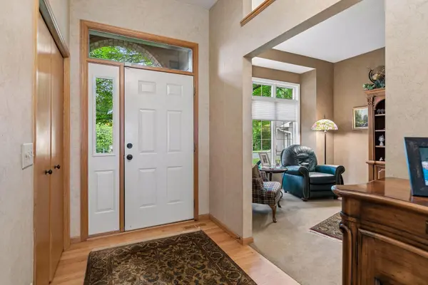 16318 Grinnell CIR, Lakeville, MN 55044