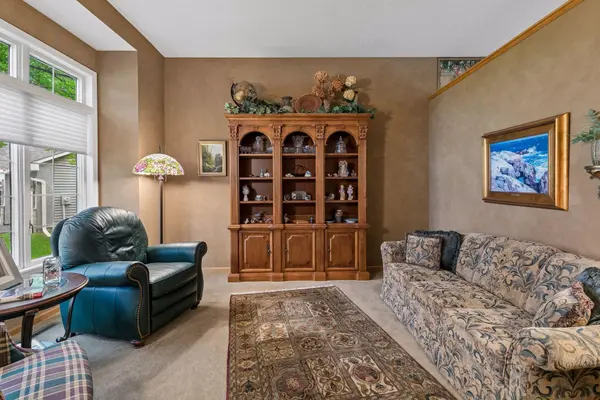 16318 Grinnell CIR, Lakeville, MN 55044