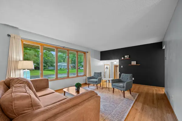 3427 Nancy PL, Shoreview, MN 55126