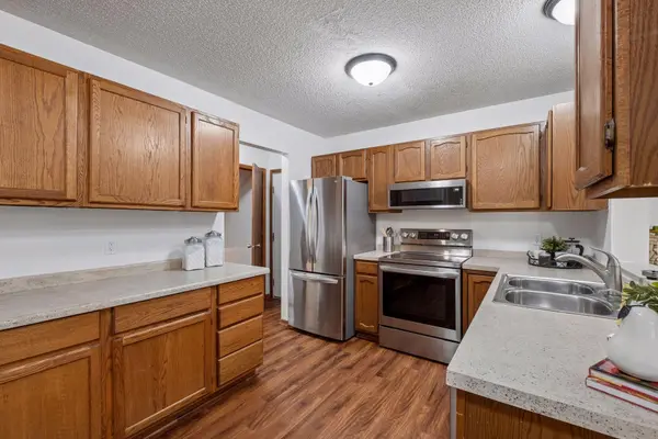 5524 W 137th ST, Savage, MN 55378