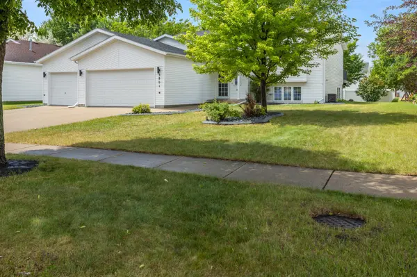 3801 20th ST S, Fargo, ND 58104