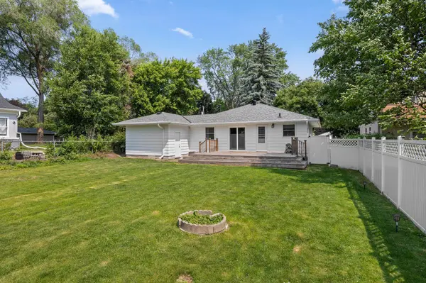 2812 30th AVE NE, Saint Anthony, MN 55418
