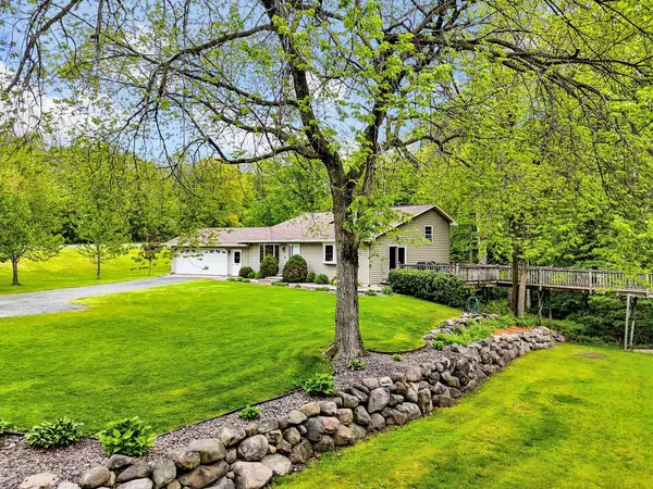 979 First ST, Taylors Falls, MN 55084