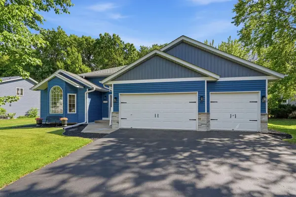 6198 River Mill DR, Monticello, MN 55362
