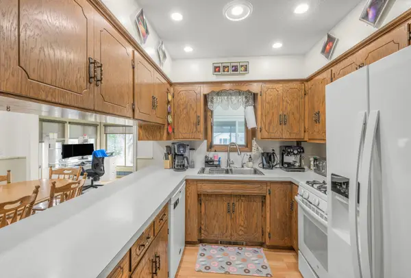631 David AVE, Hamburg, MN 55339