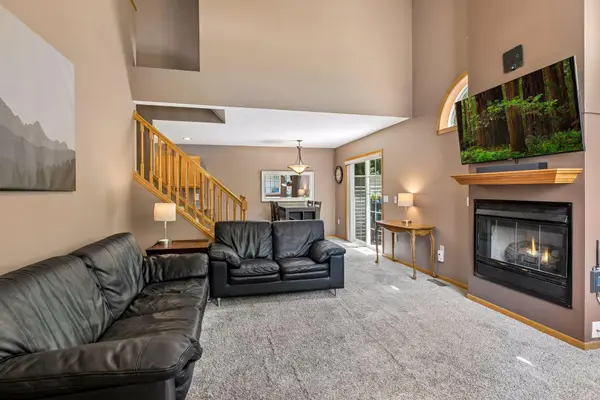 15333 Greenhaven LN #106, Burnsville, MN 55306