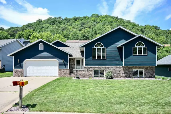 1475 48th AVE, Winona, MN 55987