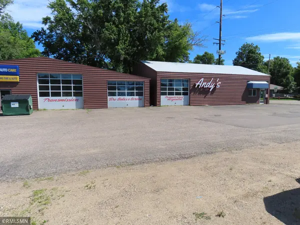 160 Poplar AVE S,  Annandale,  MN 55302