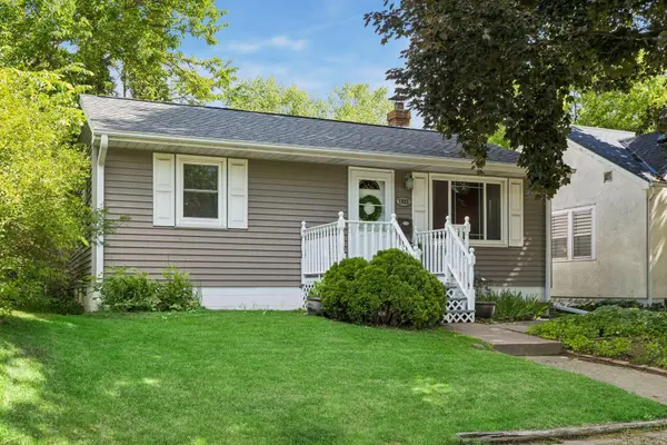 1923 Cottage AVE E, Saint Paul, MN 55119