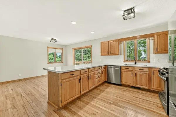130 Nicholas DR, Lewiston, MN 55952