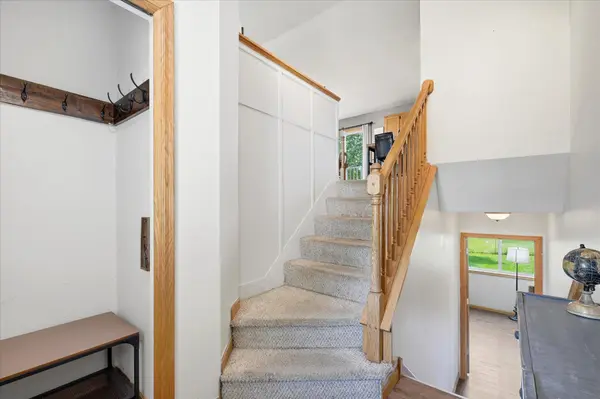 1109 Pond View DR, Braham, MN 55006