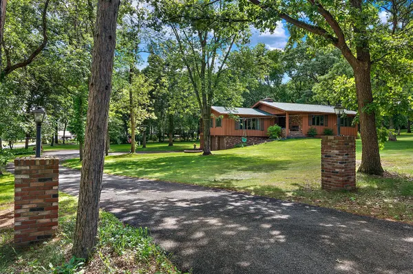 24360 33rd AVE, Saint Augusta, MN 56301