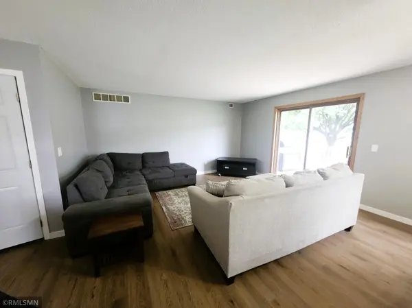 917 N Valley ST, New Ulm, MN 56073