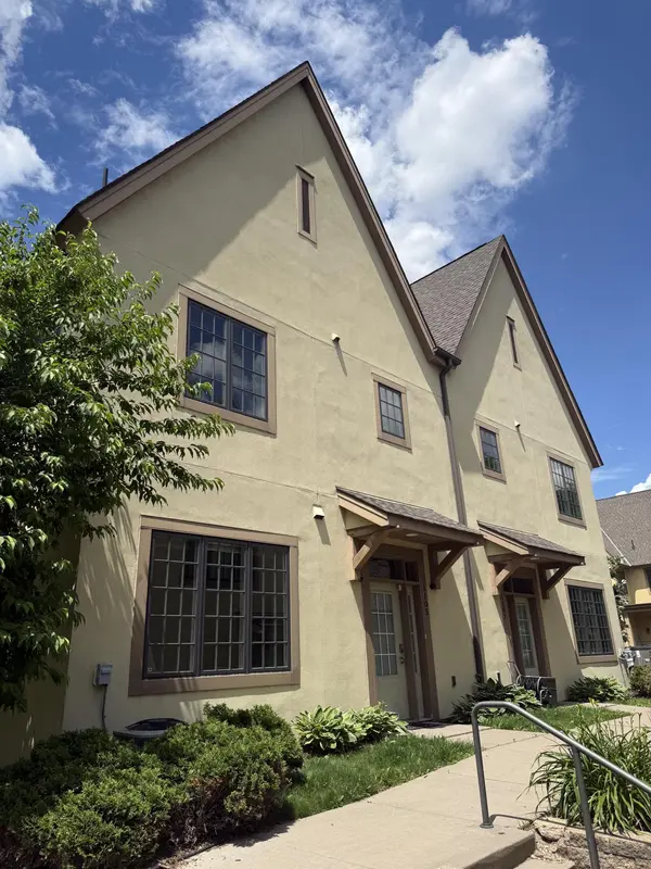 1105 10th AVE N, Minneapolis, MN 55411
