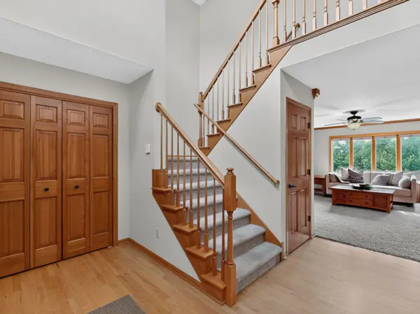 7255 Hollyford LN NW, Rochester, MN 55901