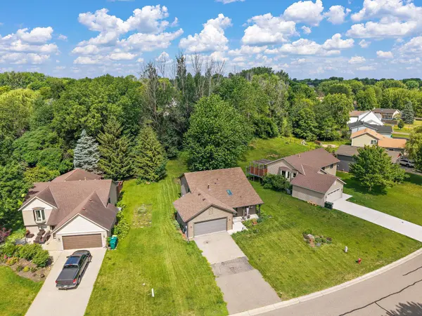 7775 Grinnell WAY, Lakeville, MN 55044