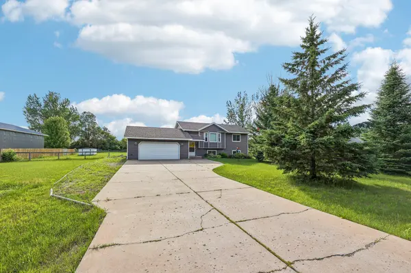 40042 Harvester AVE, North Branch, MN 55056