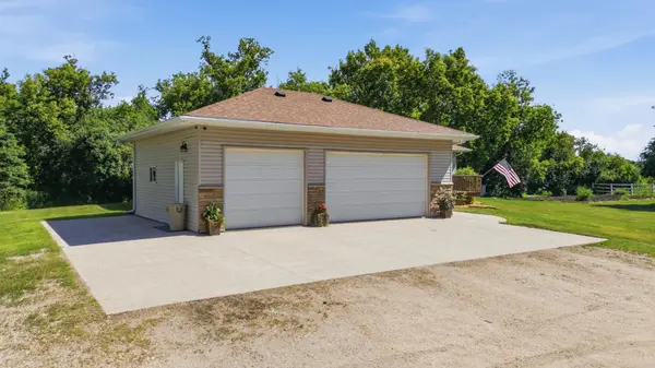 16605 50th ST SE, Kindred, ND 58051