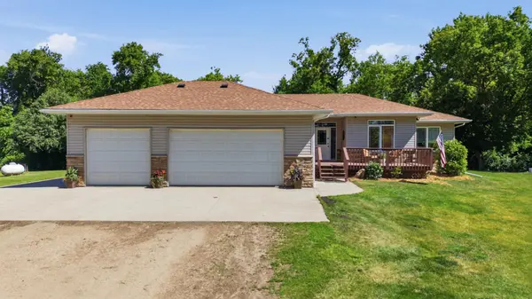 16605 50th ST SE, Kindred, ND 58051