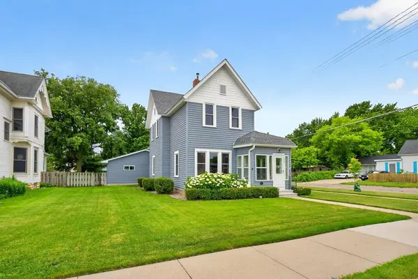 302 S Prairie ST, Lake City, MN 55041