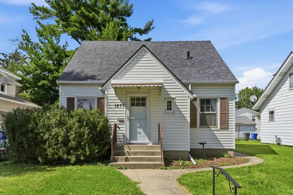 1877 Lacrosse AVE, Saint Paul, MN 55119