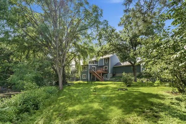 8601 Chalet RD, Bloomington, MN 55438