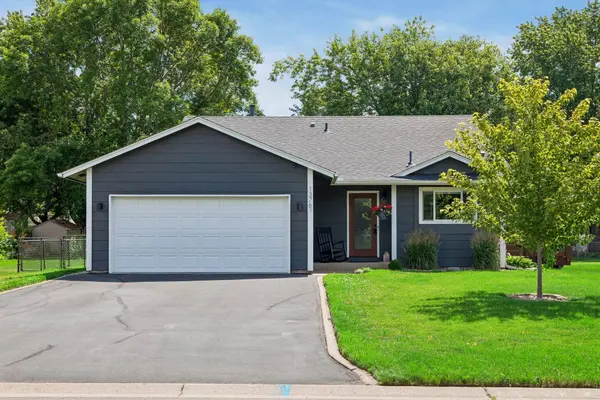 13761 Yosemite AVE S, Savage, MN 55378