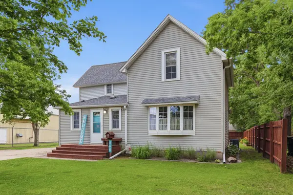 546 Erie ST SE, Hutchinson, MN 55350