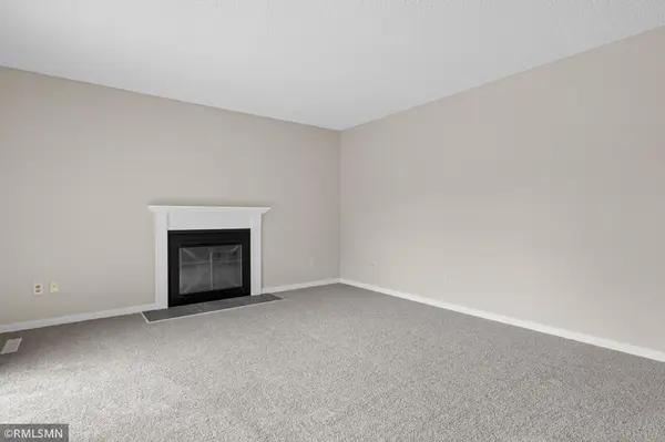 7654 Dunmore RD, Woodbury, MN 55125