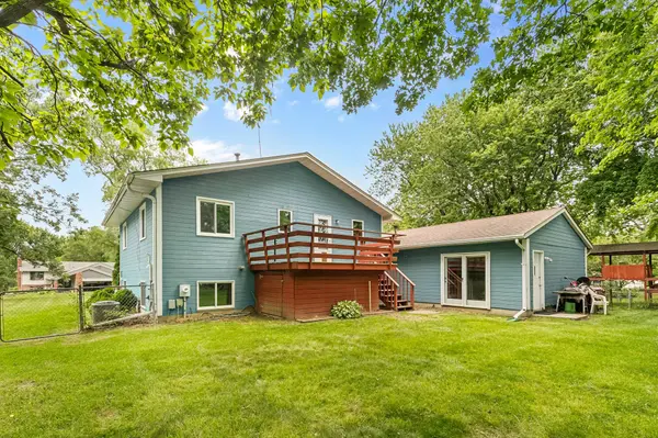 1390 Rainier LN, Eagan, MN 55121