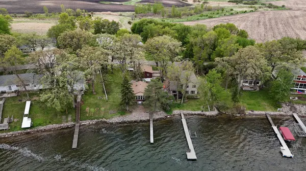 4412 189th AVE NW, New London, MN 56273