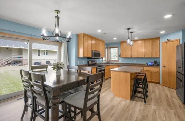 867 160th LN NW, Andover, MN 55304