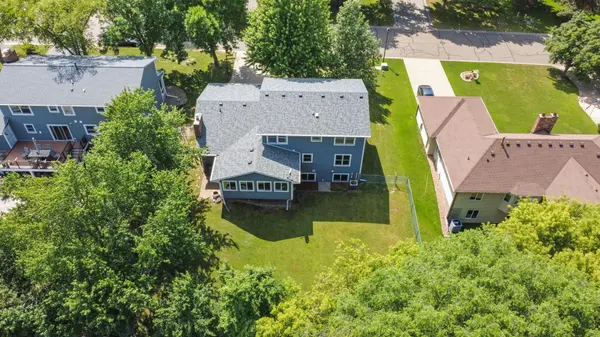 3287 Churchill DR, Woodbury, MN 55125