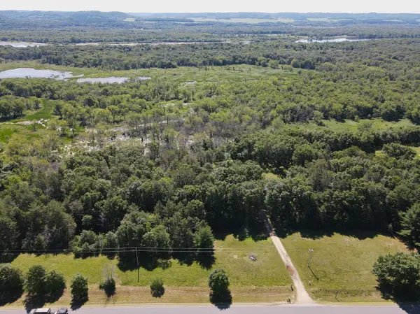 N4916 County RD N, Arkansaw, WI 54721