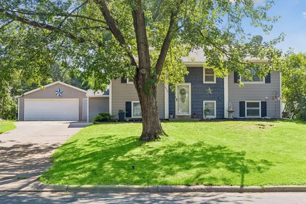 2516 103rd AVE NW, Coon Rapids, MN 55433