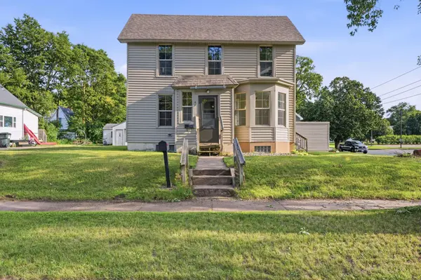 637 Lake ST, Eau Claire, WI 54703