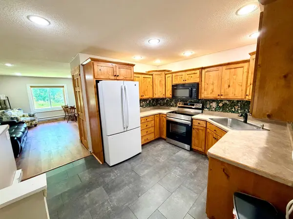16690 68th ST NW, New London, MN 56273