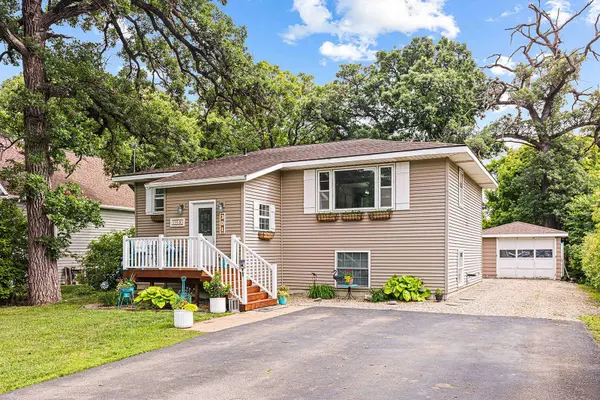 301 Wall AVE, Horace, ND 58047