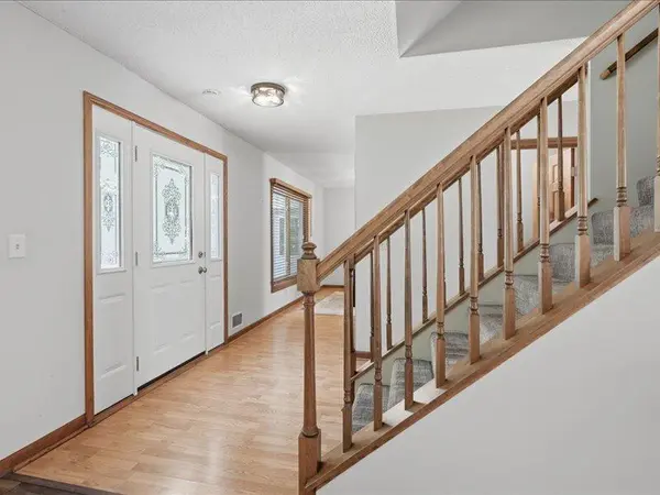 9331 Cedar Forest RD, Eden Prairie, MN 55347
