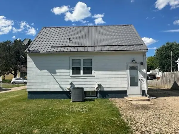 810 14th AVE SE, Austin, MN 55912